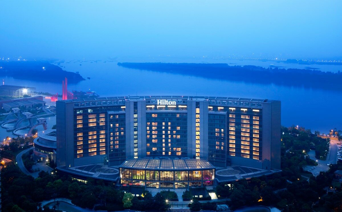 Hilton Nanjing Riverside Exterior foto